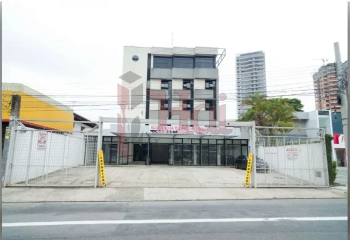Prédio comercial - Metrô Vila Madalena -640