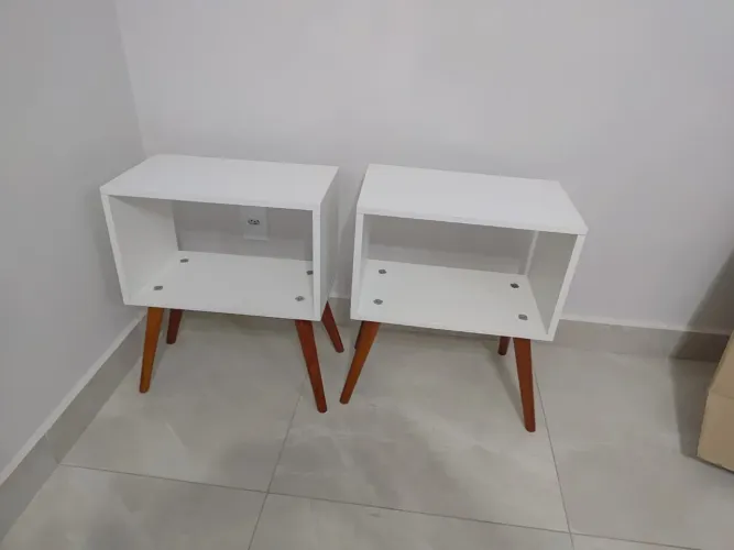 Mesa de cabeceira 