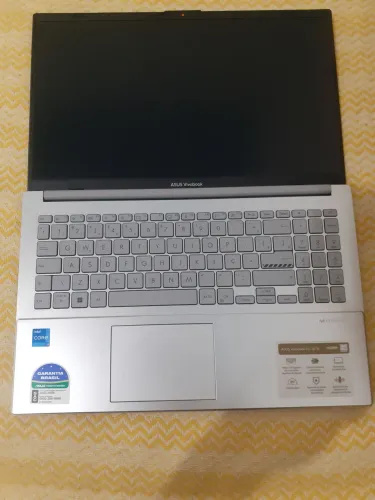 Notebook Asus novinho!