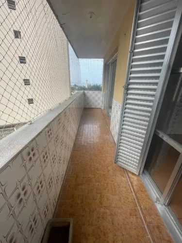 2 Dormitórios 2 banheiros pé na areia emissário com garagem