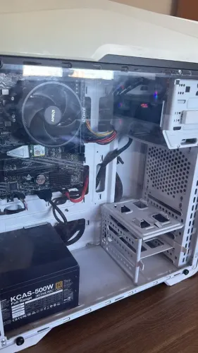 PC AMD Ryzen 5 3400G | 16GB RAM | SSD NVMe 256GB