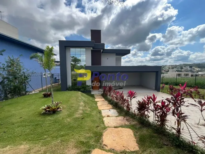 Casa a venda no Condomínio Champagne