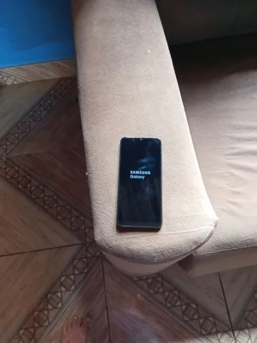 Vende-se celular