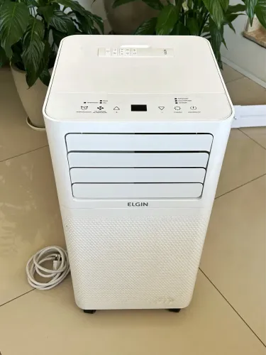 Ar Condicionado Portátil Elgin Eco Cube 9.000 BTUs Frio - Acessórios + Controle