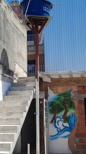 Suporte   pra  caixa de  água 