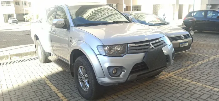 Mitsubishi L200 Triton HPE 3.5 CD V6 24V Flex Aut. 2015