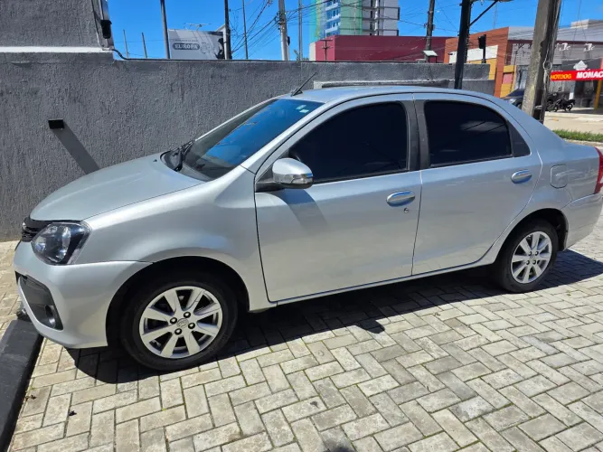 Alugo carro para motorista aplicativo 