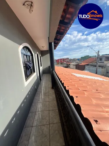 Imperdível oportunidade: Casa à venda na Santa Maria. 3 quartos, 1 suíte, 3 banheiros, 4 v