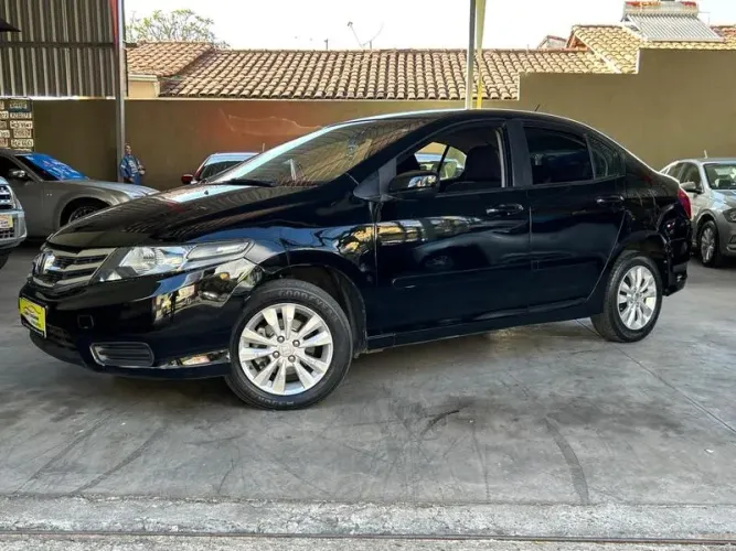 Honda City Sedan EX 1.5 Flex 16V 4P Mec. 2013
