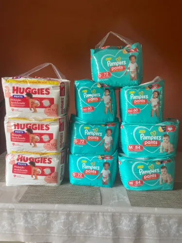 Fralda pants Pampers e Huggies