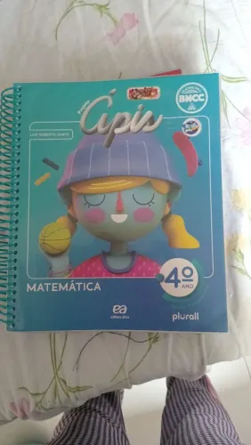 Vendo livro de matemática 4 ano
