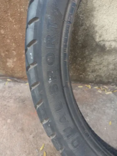Pneu moto 