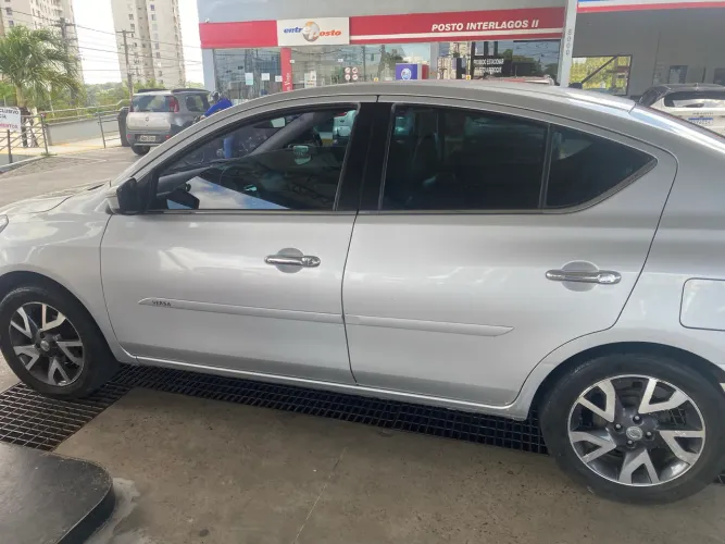 Nissan Versa SL 1.6 16V Flexstart 4P Mec. 2016
