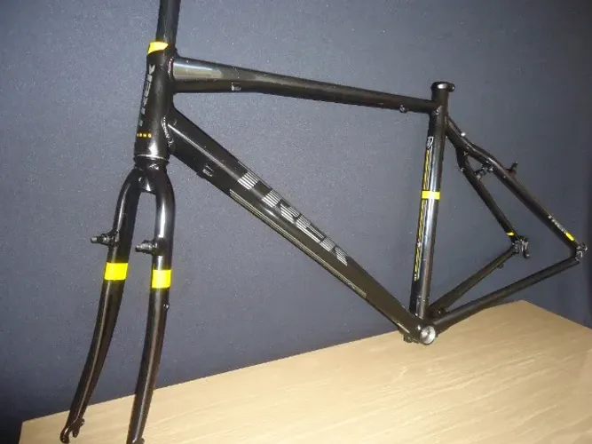 Kit Quadro E Garfo Trek Fx Livestrong 700c - Alumínio Tam 20 (Usado)