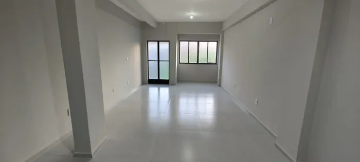 Aluguel Sala comercial em cima dos correios na São João-VR, tratar direto proprietário