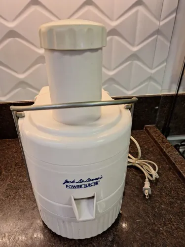 Espremedor de frutas PowerJuice