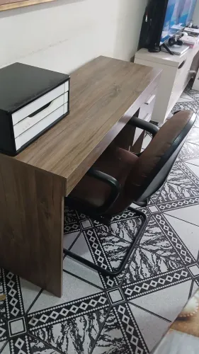 Conjunto escritório Mesa Cadeira e arquivo de mesa