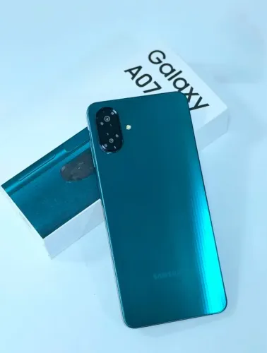 Samsung A07 4G 256Gb/8 Preto/Violeta/Verde R$999,00 A VISTA OU 12X DE 100,18