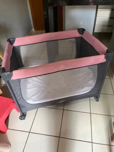 Berço portátil infantil