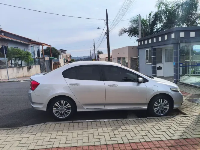 Honda City Sedan LX 1.5 Flex 16V 4P Aut. 2014