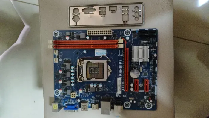 PLACA MÃE 1155 PCWARE IPMH61P1 PARA I3, I5 E I7 DA 2ª E 3ª GERAÇÃO