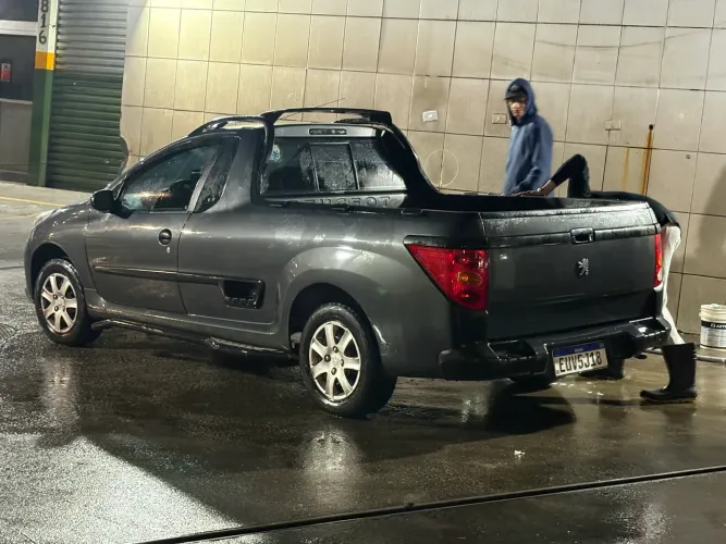 Peugeot Hoggar XR 1.4 Flex 8V 2P 2011