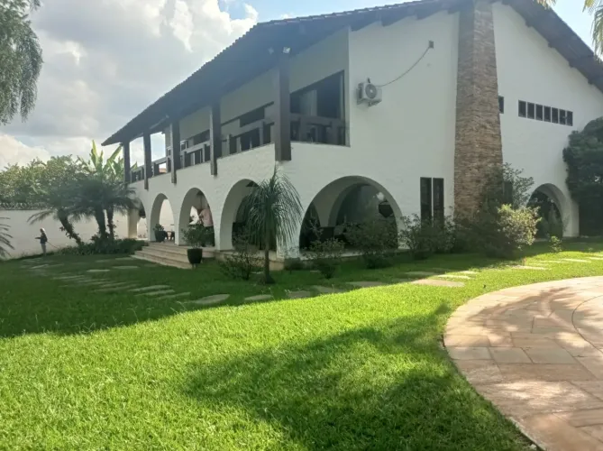 casa de 04 quartos no bandeirante