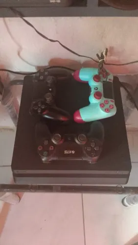 Vendo PS4 slim