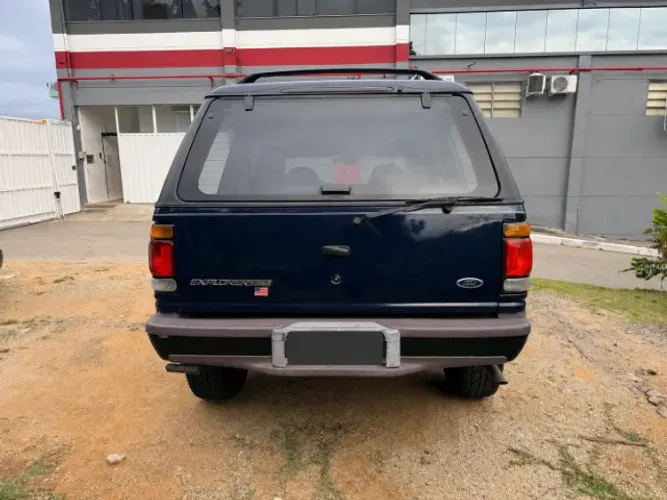 Ford Explorer XLT 4X2 4.0 V6 1997