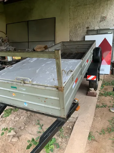 Vendo carretinha (semi nova ) R$12,900