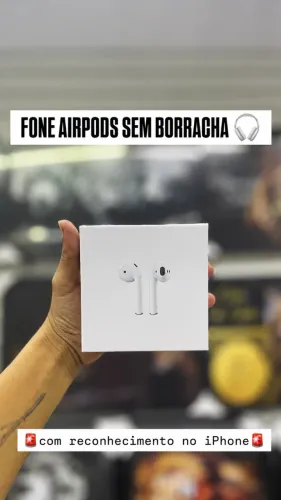 Fone airpods com reconhecimento no iPhone.