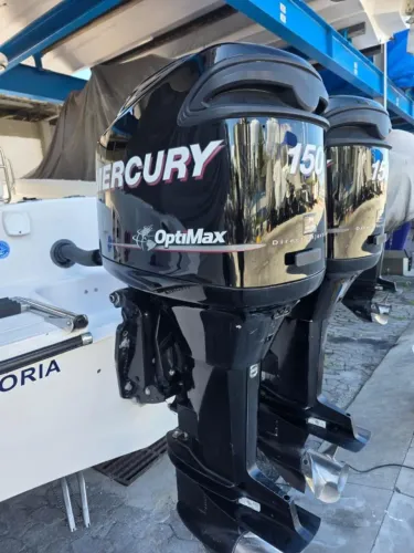 Parelha de Motores Mercury Optimax 150 HP 2T - Ano 2010