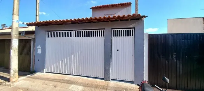 Locação e Venda! Casa Com 4 Dormitórios No Jardim Aeroporto em Tatuí Interior de SP