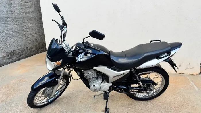 Vendo moto Honda titan 150
