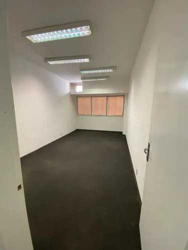 Locaçao sala comercial no coraçao do centro - RJ