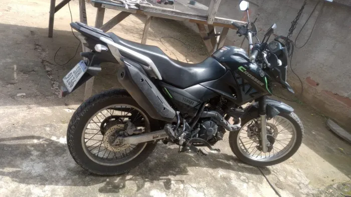 YAMAHA Crosser - TROCO POR CARRO