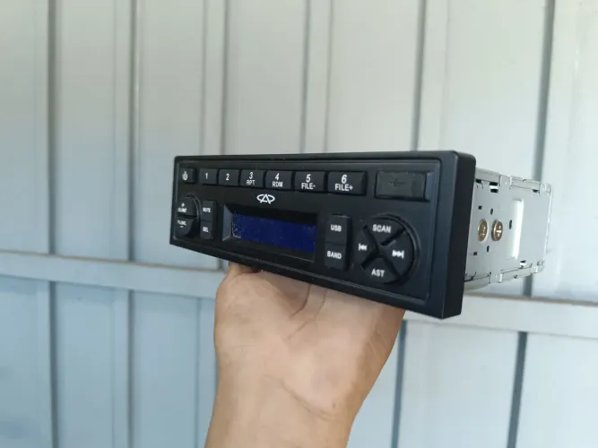 Rádio original da Rely van