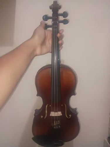 Violino 4/4 semi-novo 