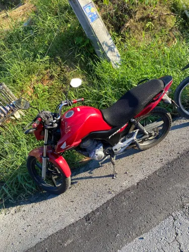 * VENDO UMA MOTO CGFAN 160*. 