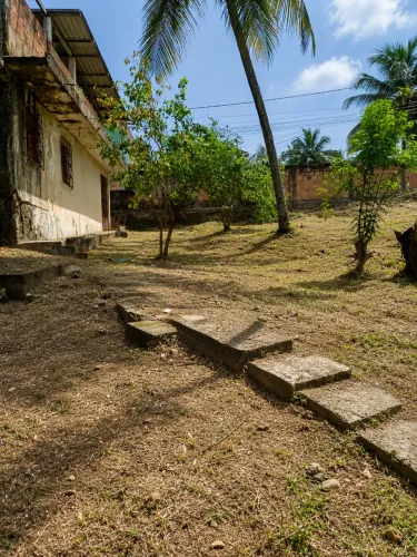 Terreno 528m² em Paripe murado e com casa para reforma