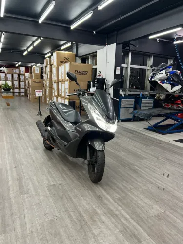 PCX DLX 17