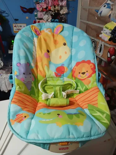 Cadeira vibratória Fisher Price