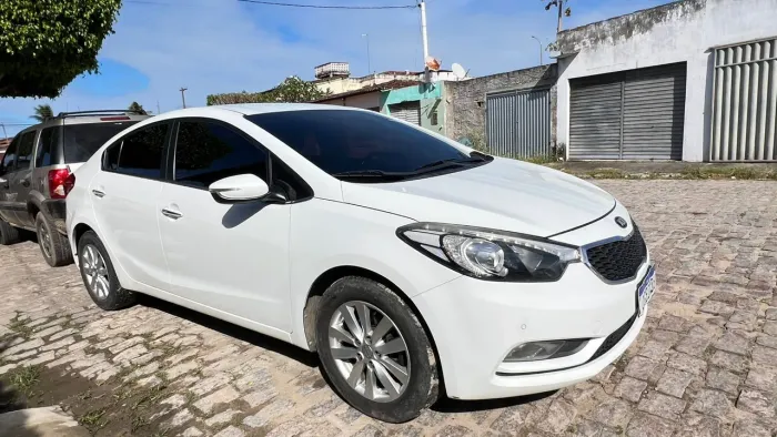 Kia Motors Cerato 1.6 16V Flex Aut. 2014