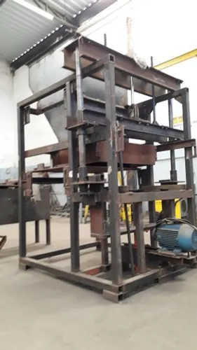 Maquina de blocos nova hidraulica disponivel so R$ 97.000,00 pronta
