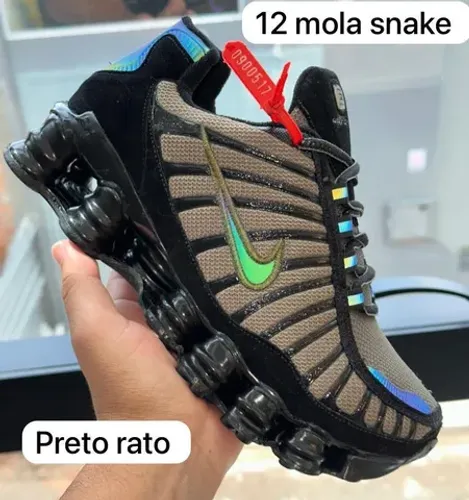 Nike 12 molas Top