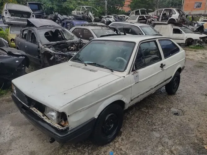 Vw gol 1.6 pra retirada motor cambio lataria peças em geral 