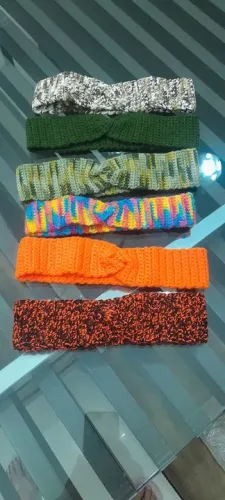 Tiaras artesanais em crochê