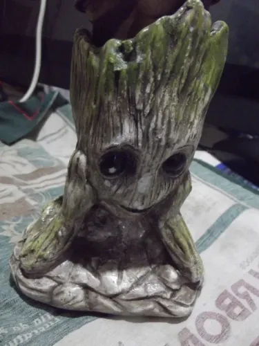 Boneco Groot Radio Guardiões Da Galáxia Árvore Resina