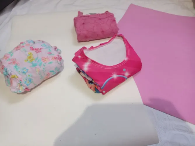 8 vestidos número 4 + 1 camisola número 4/5 