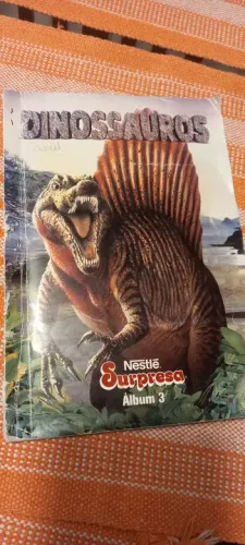 Álbum 3- DINOSSAUROS do Chocolate Surpesa